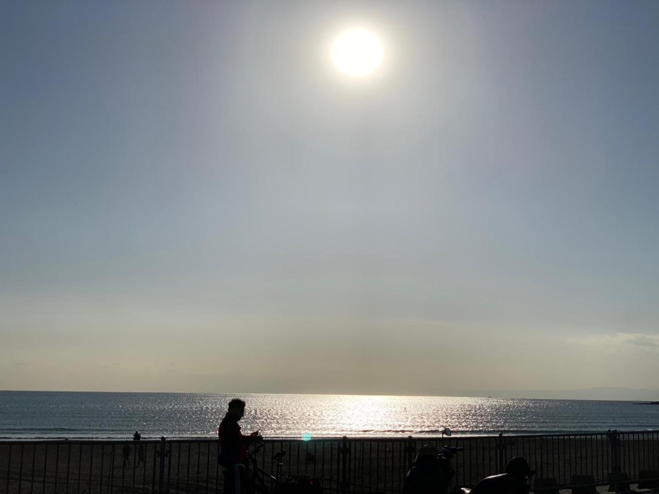 Plage Yuigahama Kamakura Buitenkant foto